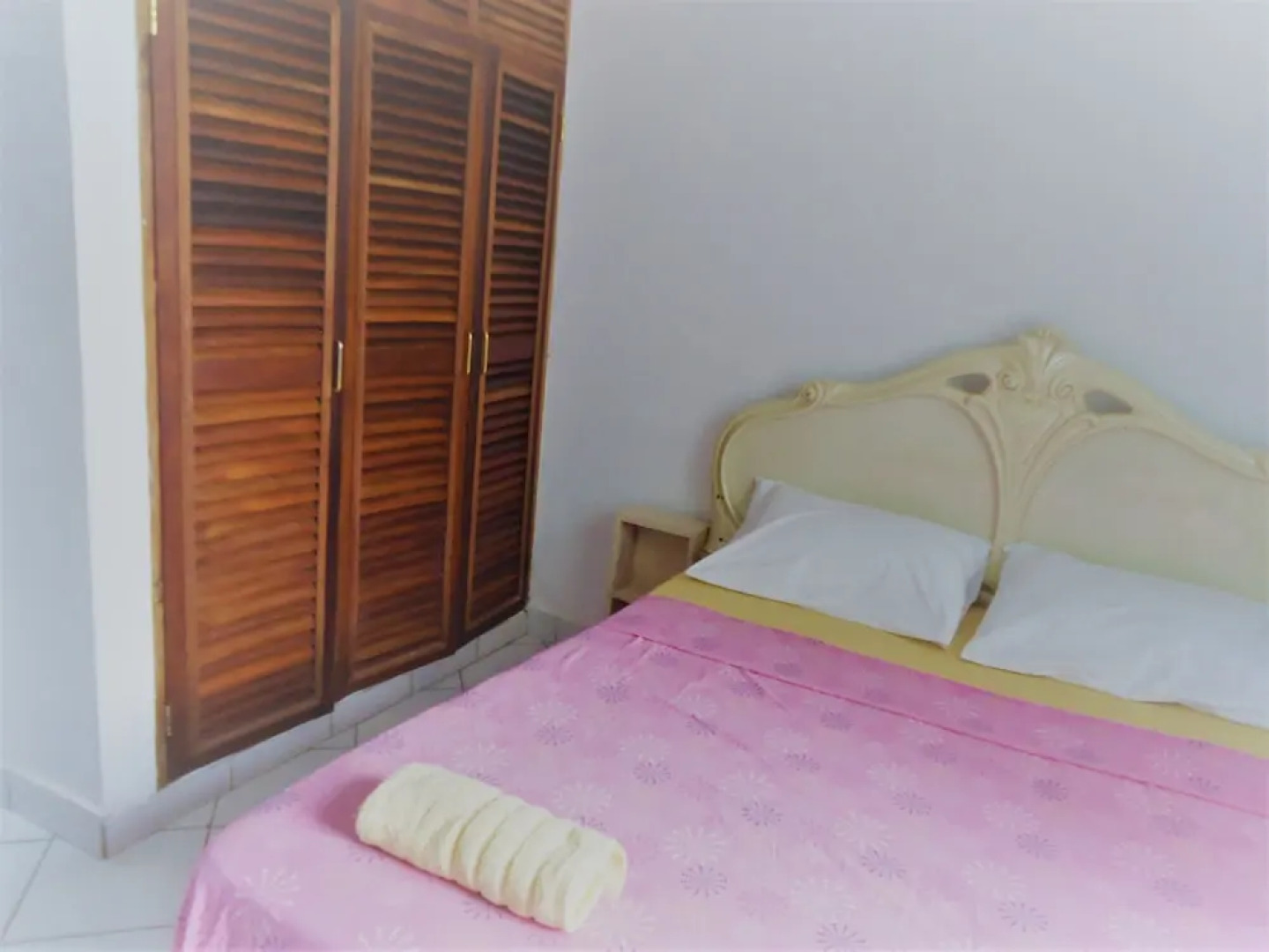 Royal Palms Apartments - Apartment D4