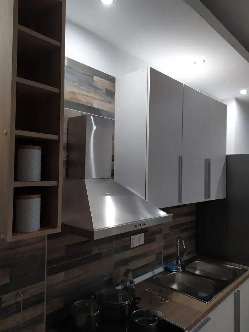 Anchors Aweigh 50m From The Sea