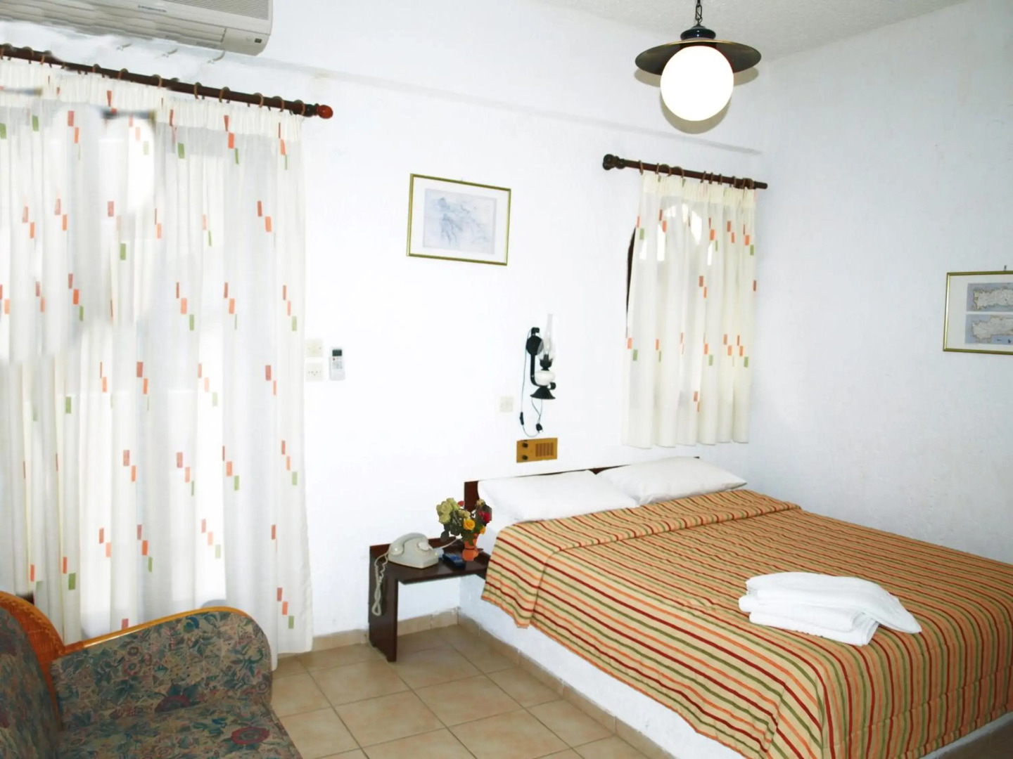 Kastro Studios Apartments