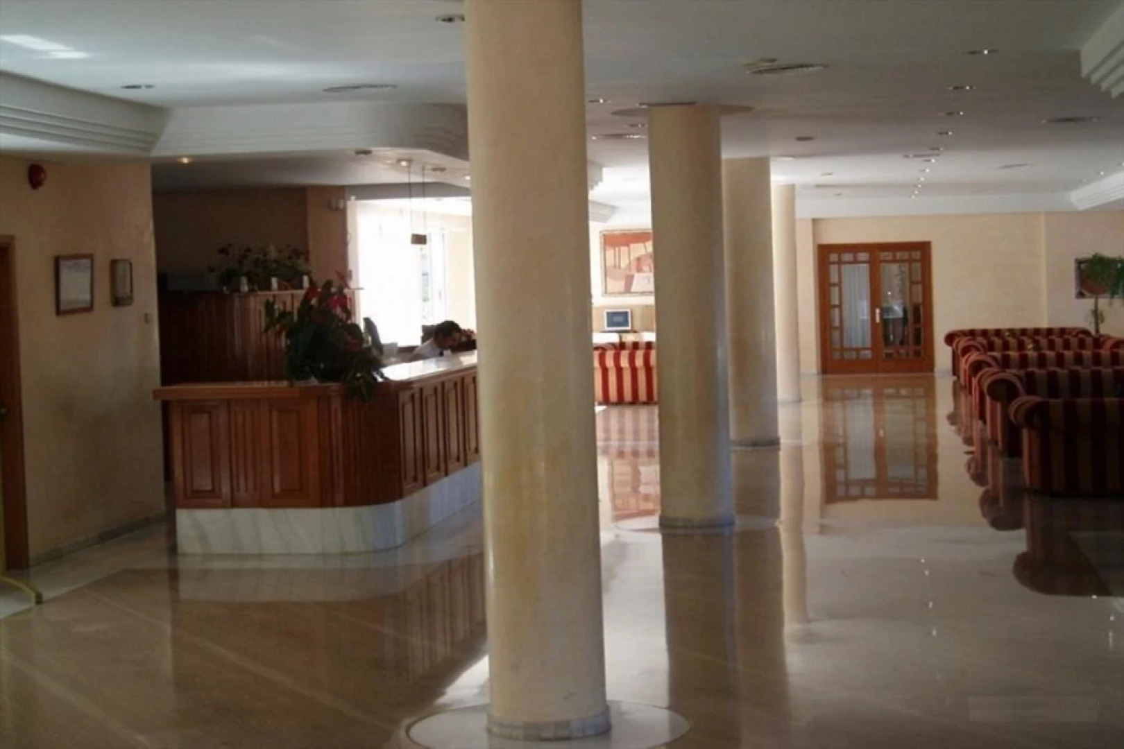 Aparthotel Tropicana