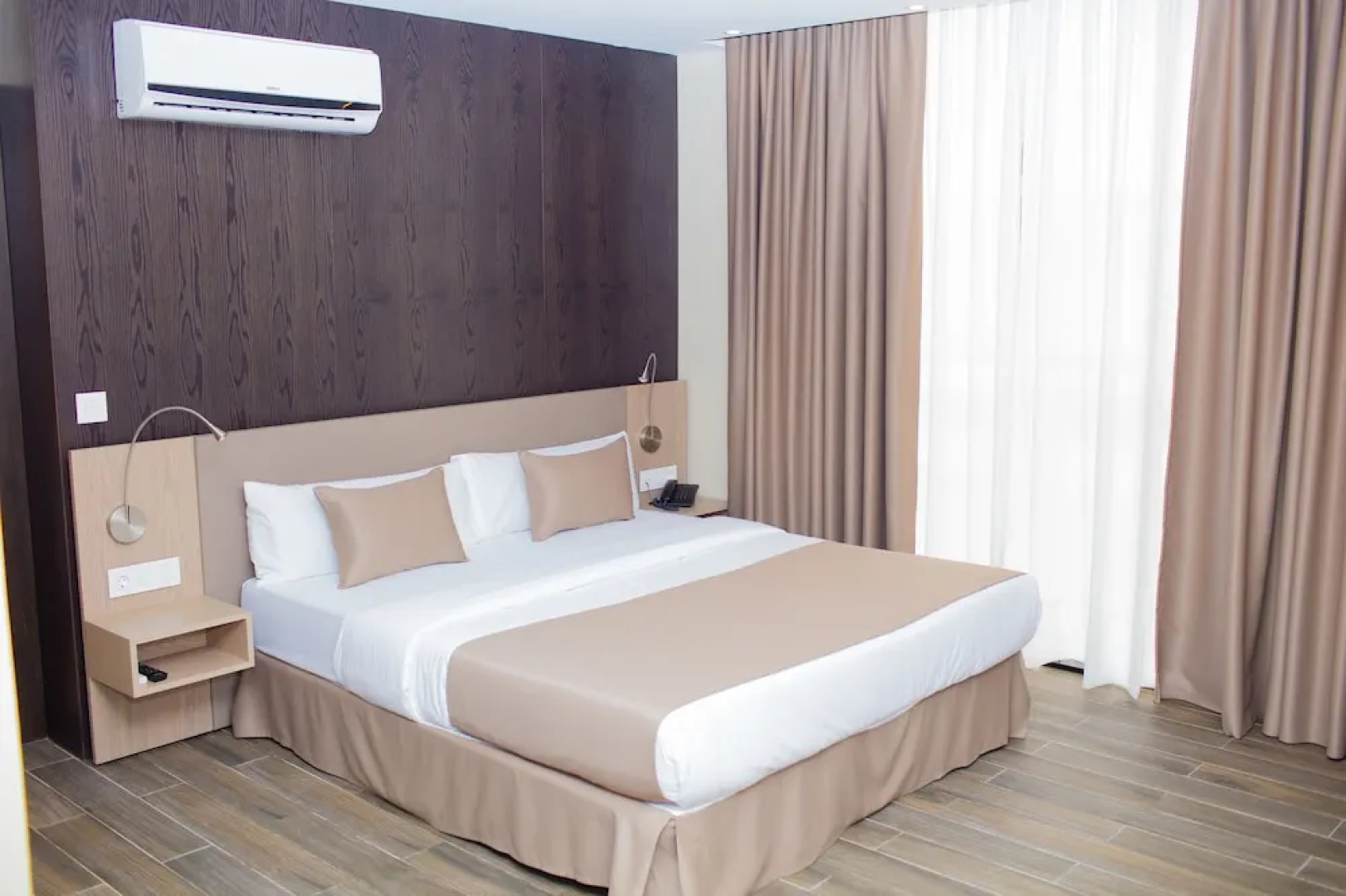 Fly Hotel