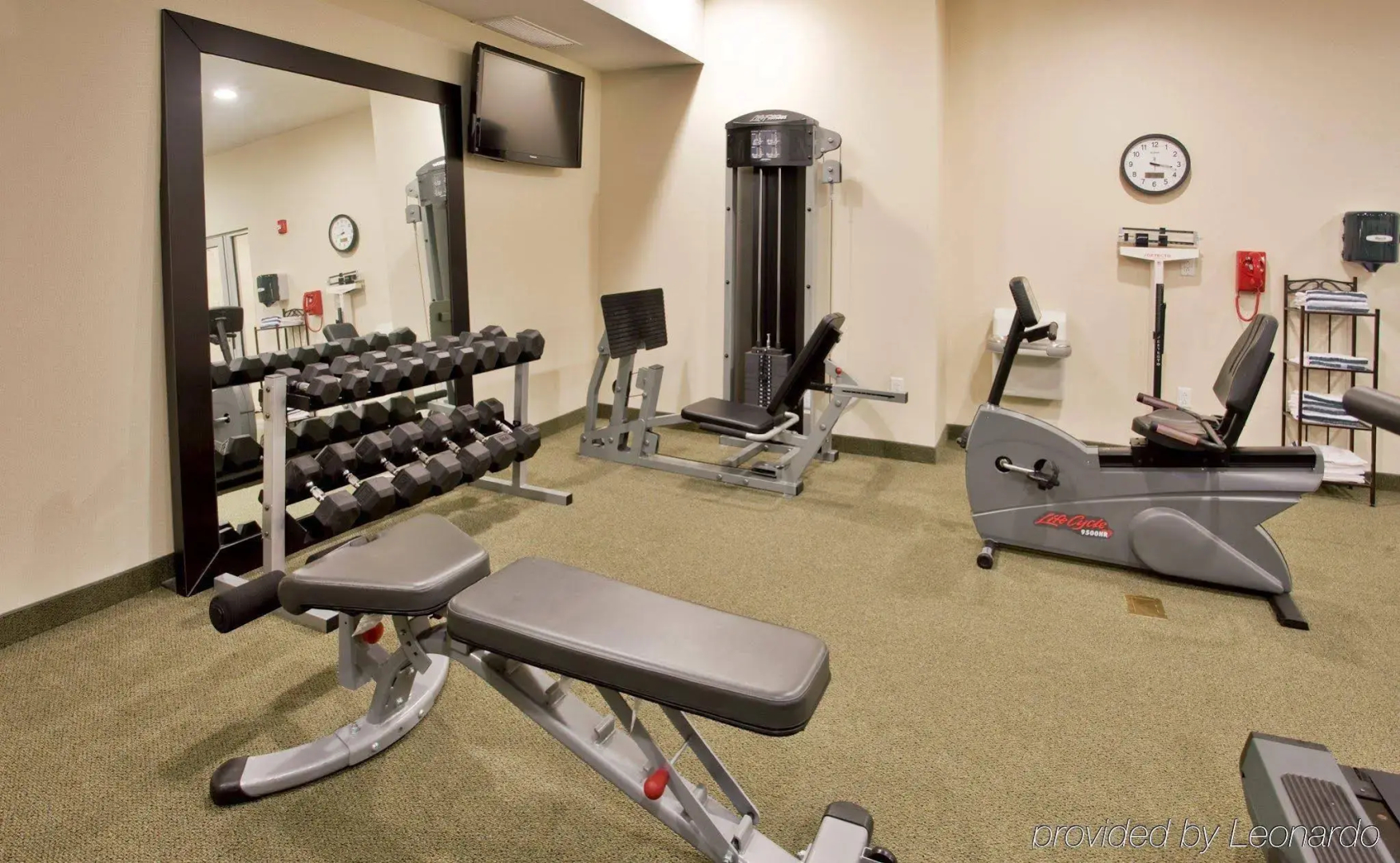 Holiday Inn Express & Suites Topeka North by IHG