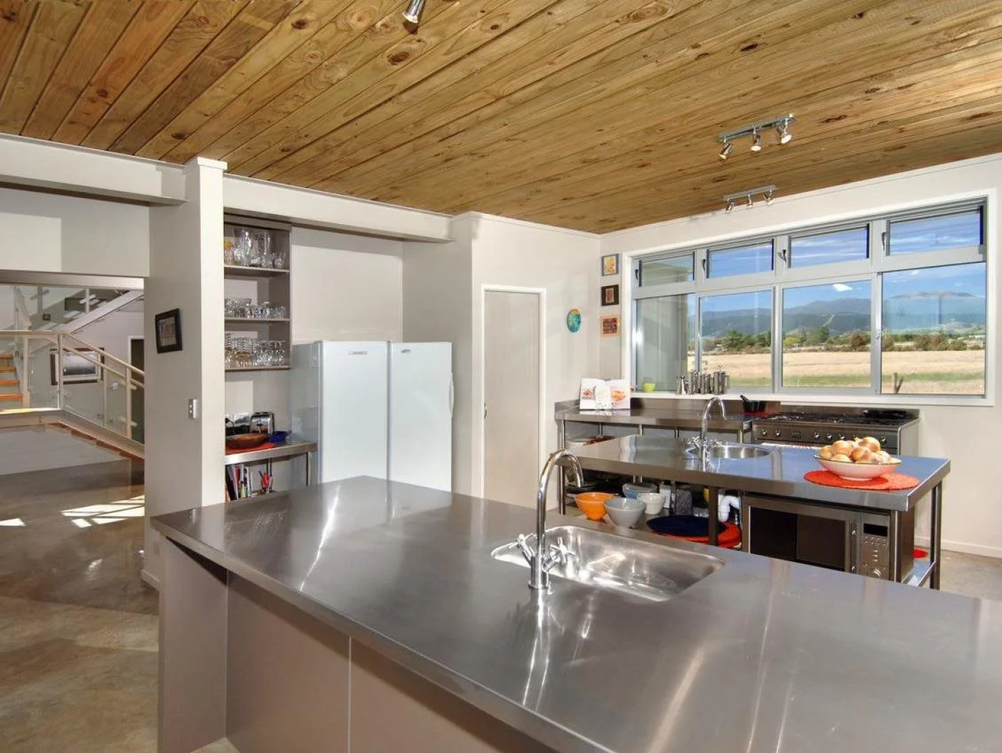 Appleby House & Rabbit Island Huts