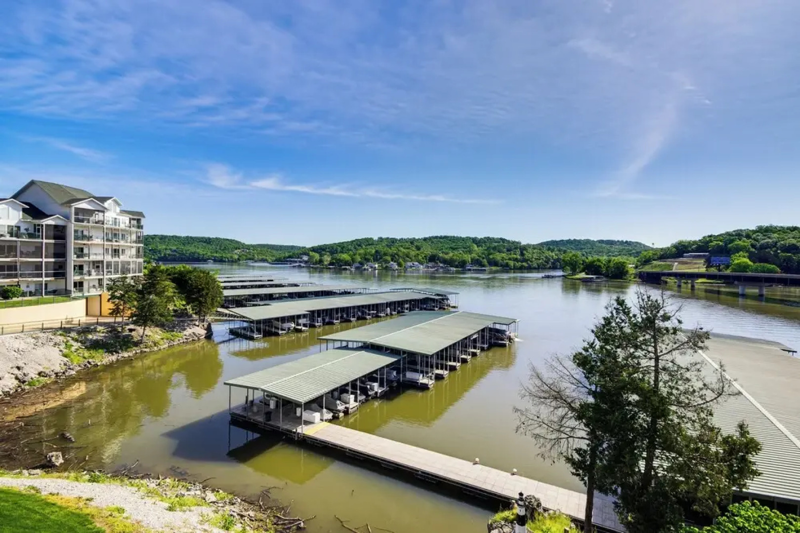 On-site Lake of the Ozarks Access: Camdenton Condo