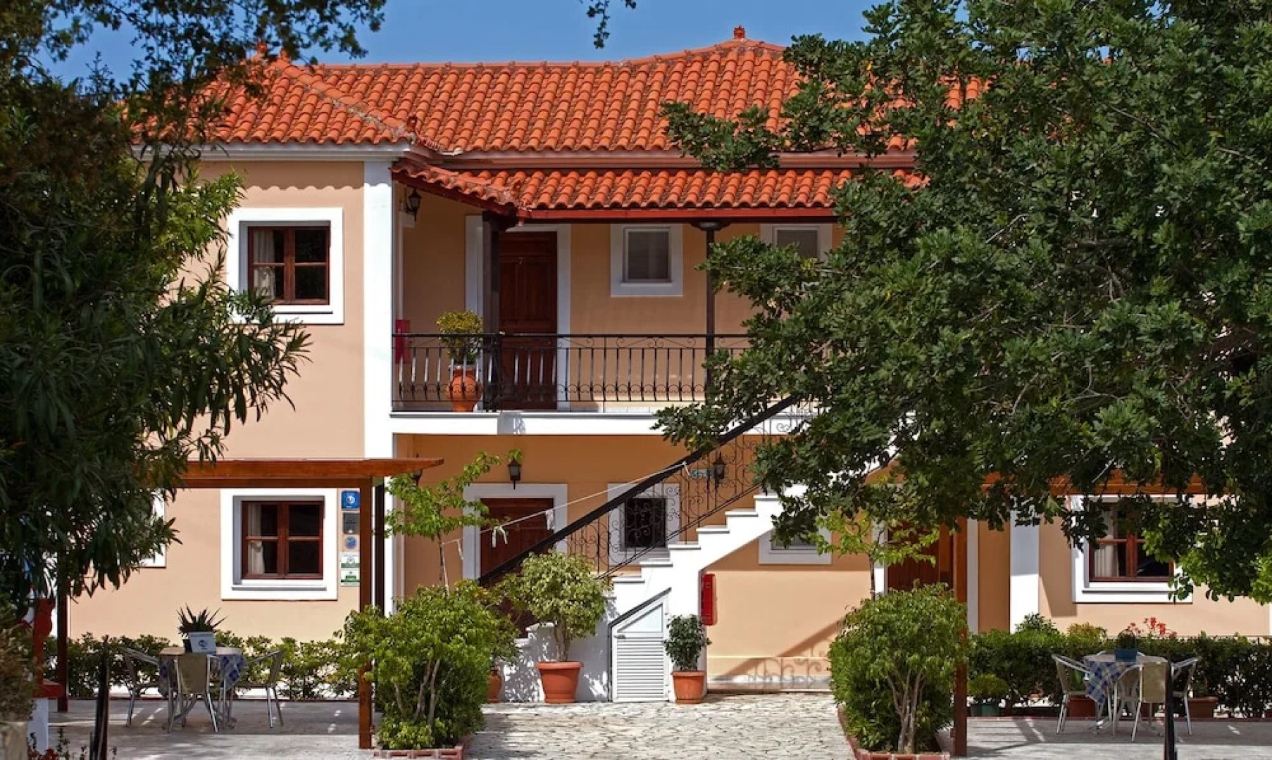 Villa Contessa Deluxe Apartments