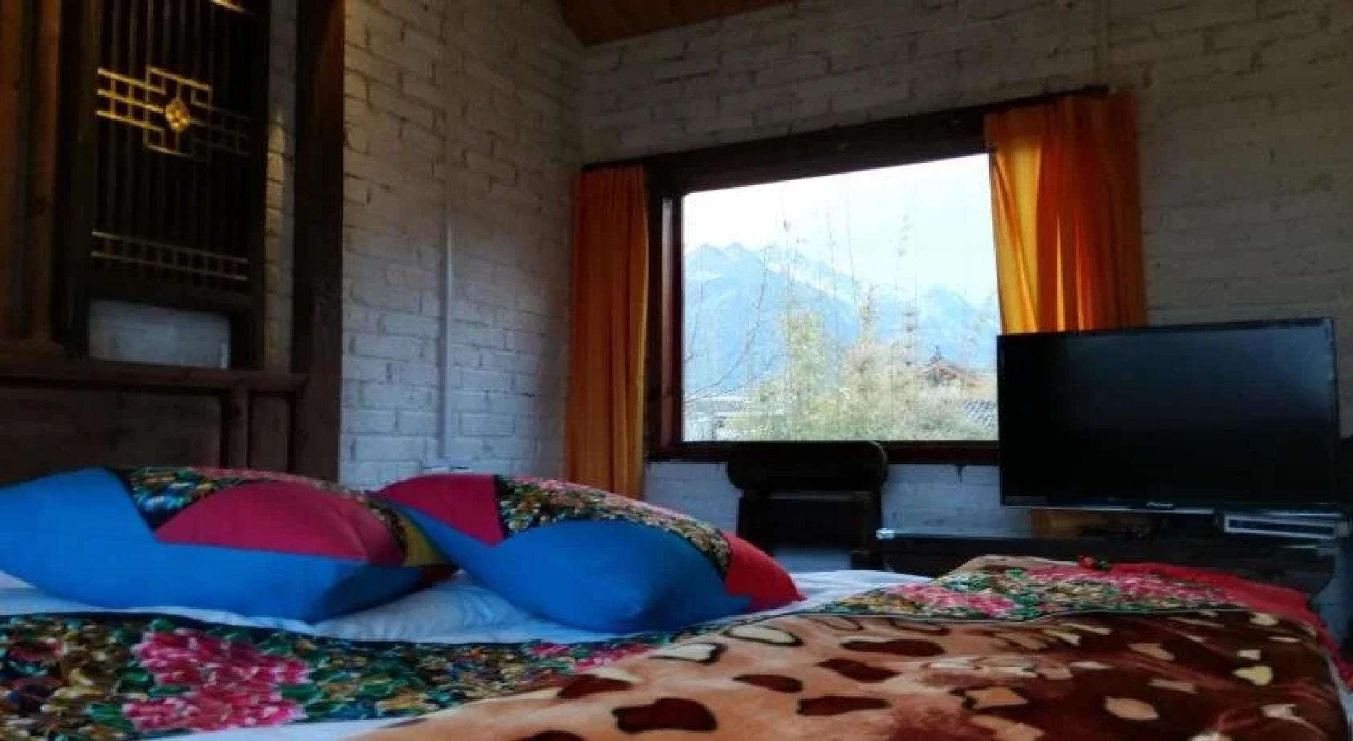 Lijiang Qinglu Courtyard Hotel