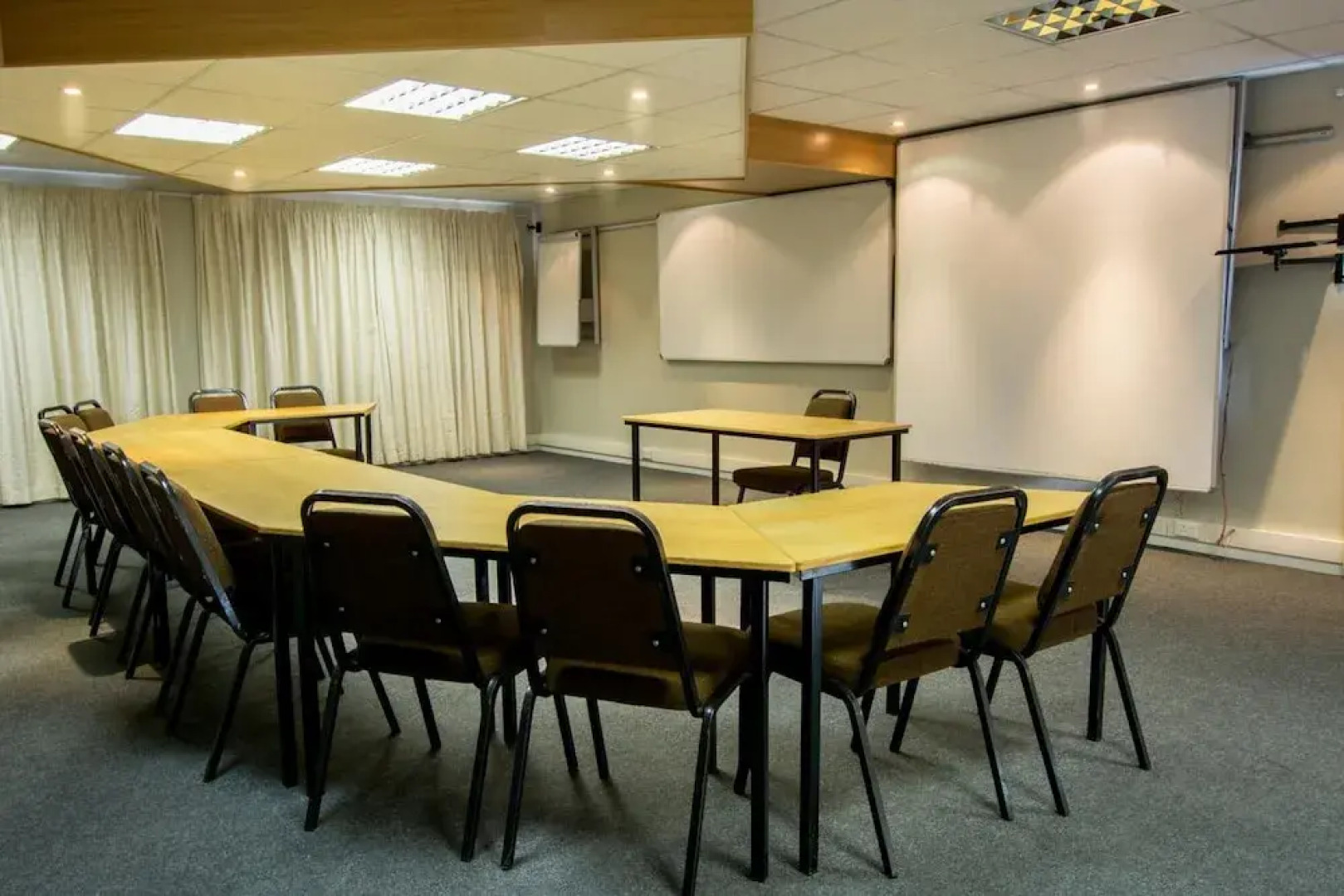 Edward Charles Manor