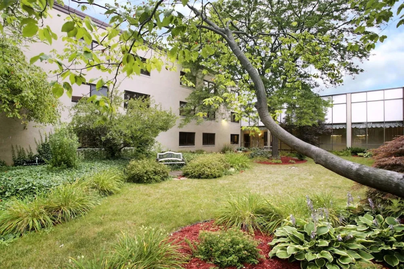 Ramada Lansing Hotel And Conference Center