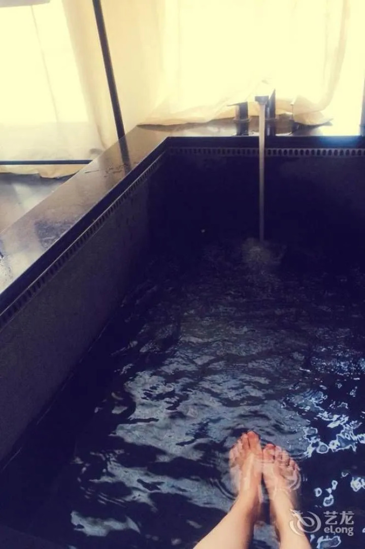 Xishan Hotspring Resort Hotel