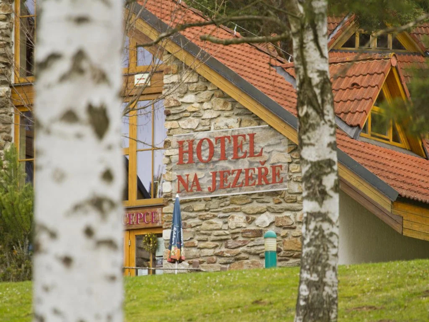 EA Apartmány Na Jezeře