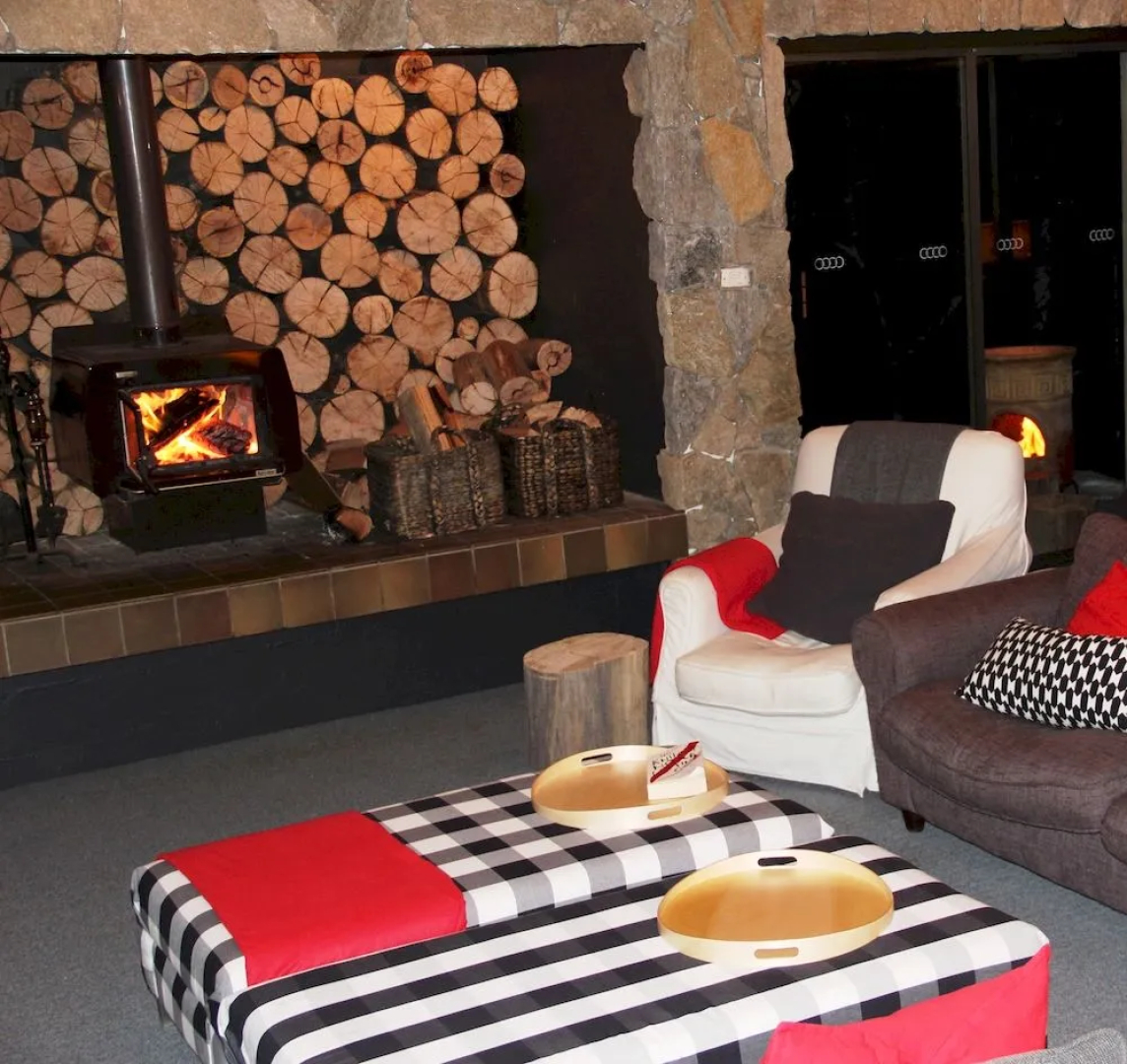 Snowdrift Lodge