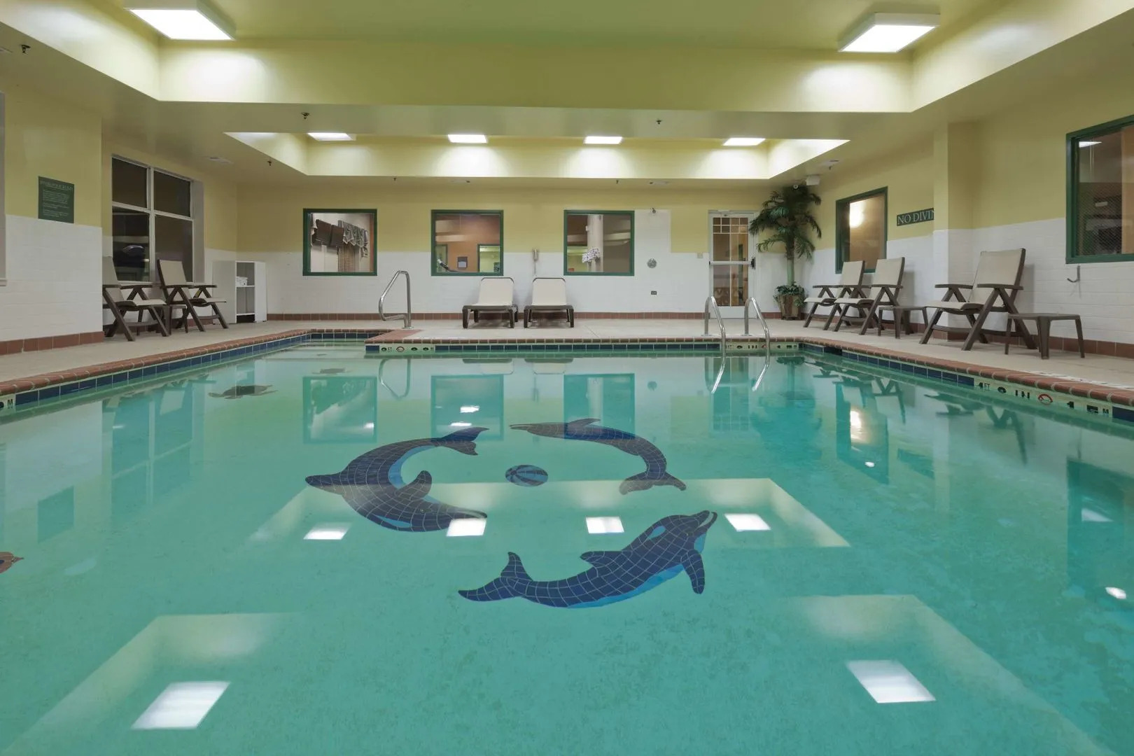 Red Roof Inn PLUS+ & Suites Birmingham - Bessemer