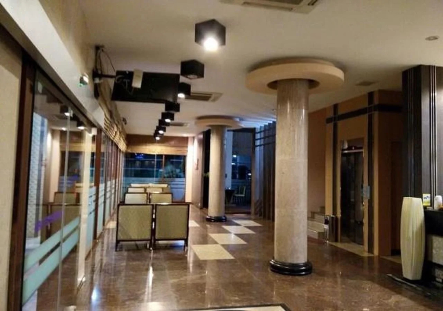 Hotel Zayar Htet San