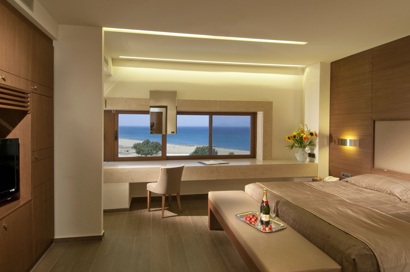 Отель Blue Lagoon Village