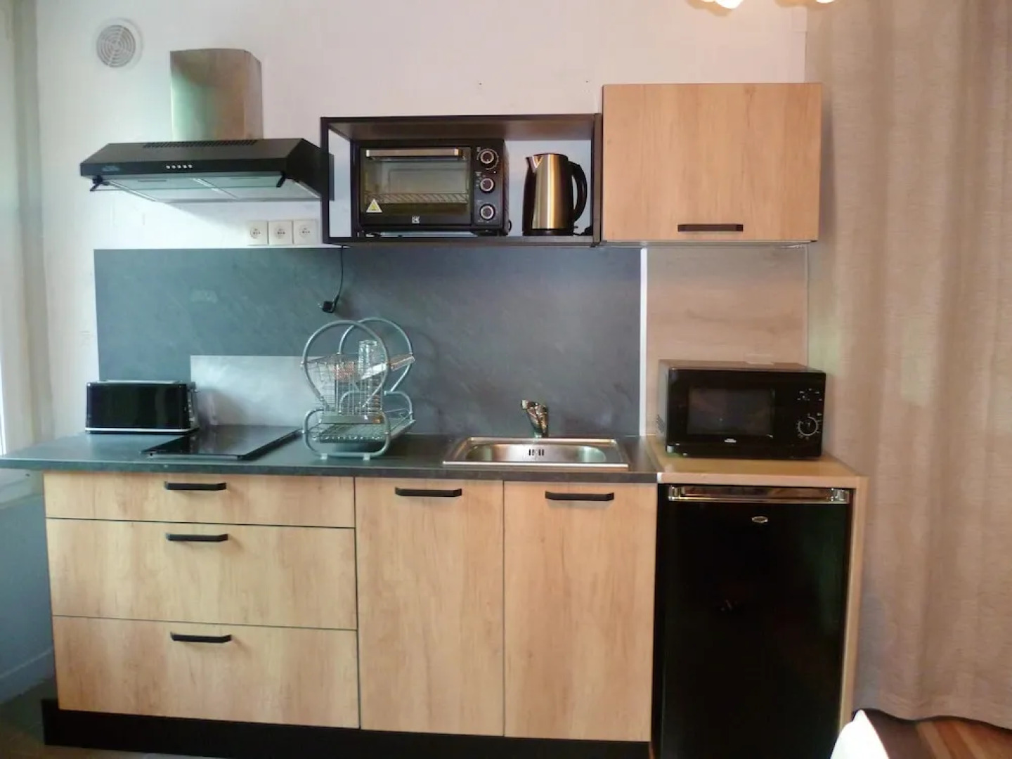 Studio in Aix-les-bains, With Furnished Terrace and Wifi - 8 km From the Slopes