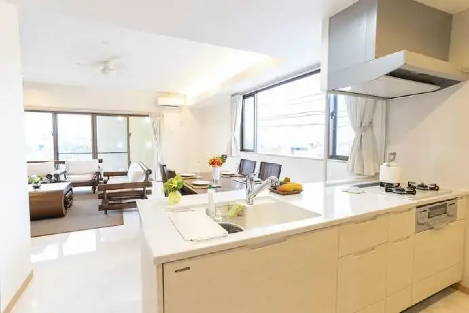 16/4 York Place Lets In The City Edinburgh