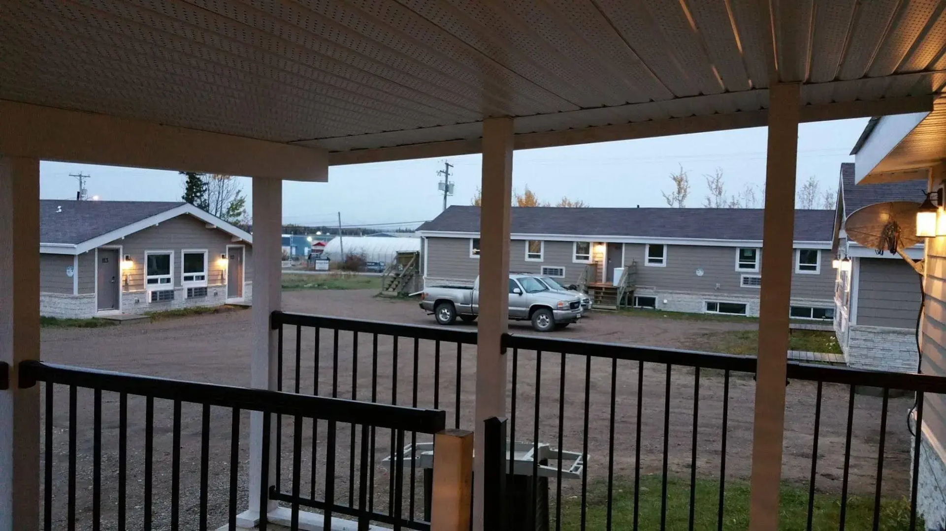 Sunrise Inn and Suites