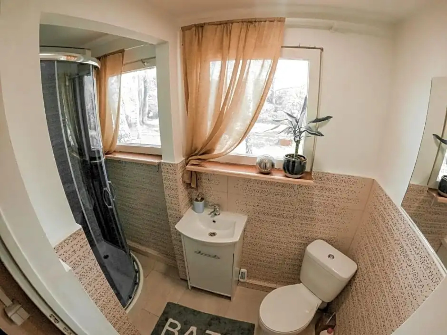 Koza i Brzoza, domki z kontenerów