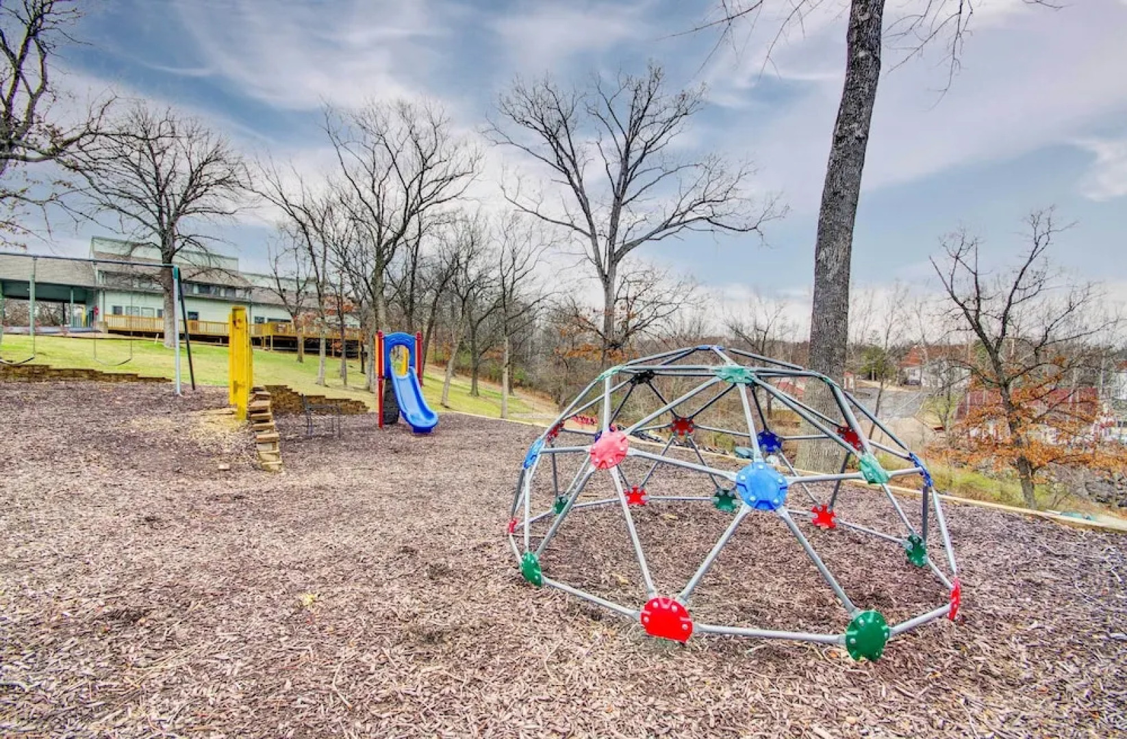 Village of Four Seasons Condo w/ Lake Access