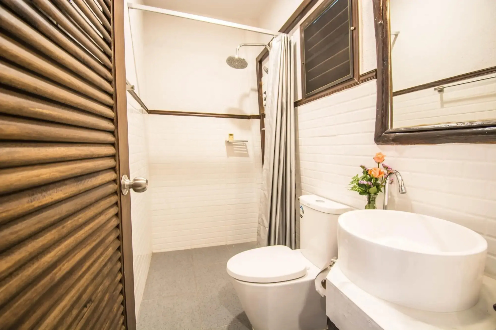 E-Outfitting Doikham Resort