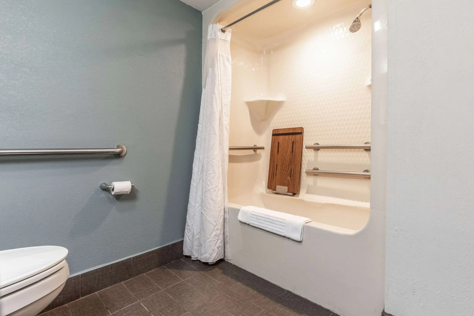 Quality Inn Memphis Northeast near I-40