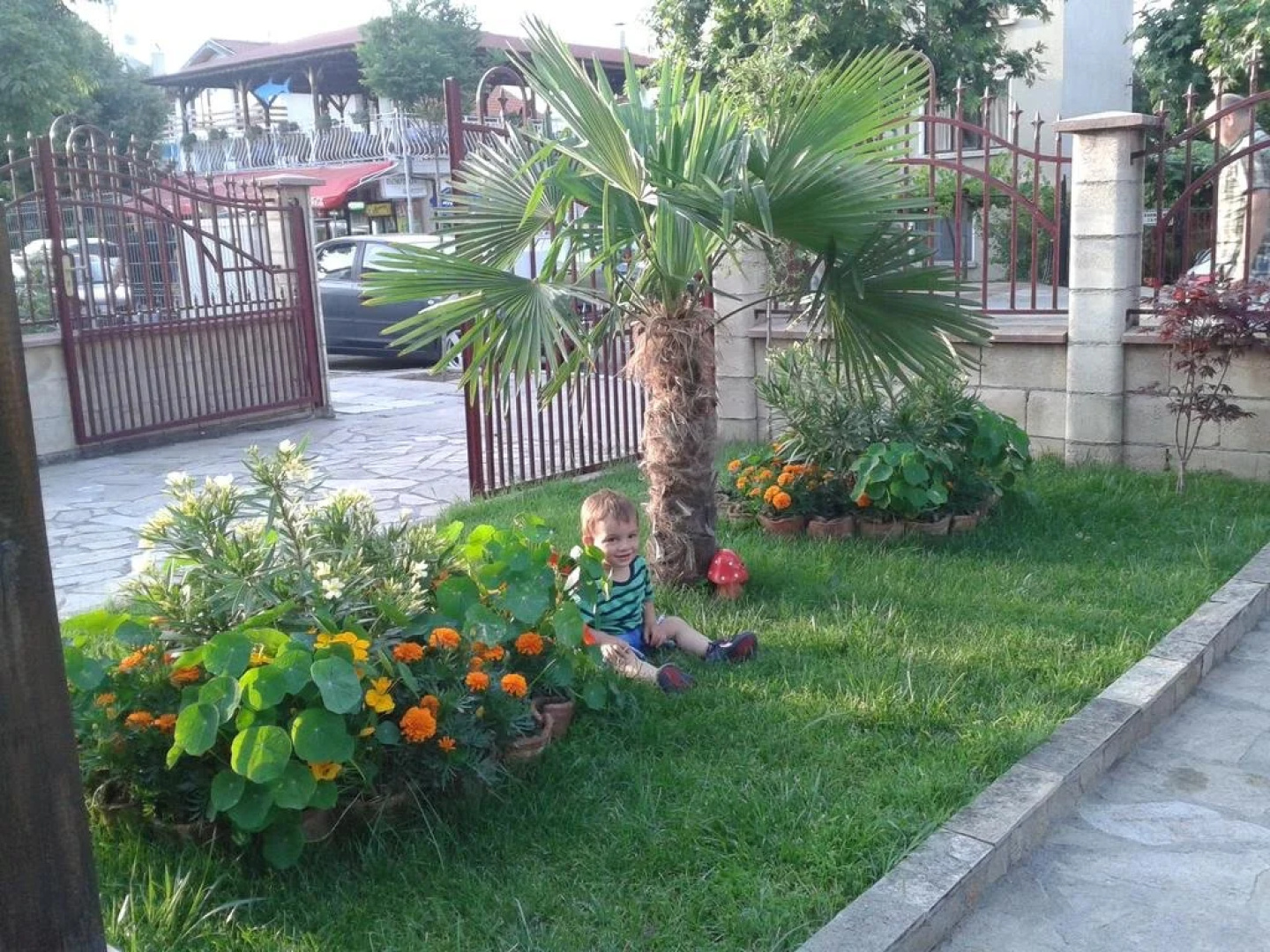 Saint George Family Hotel