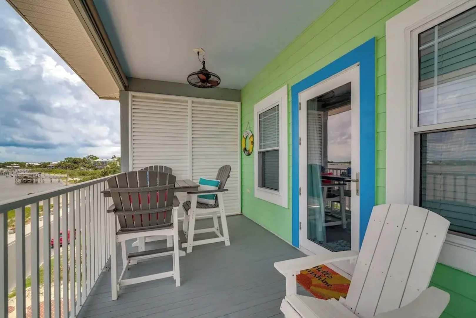 Steps to Beach: Waterfront Cedar Key Home!