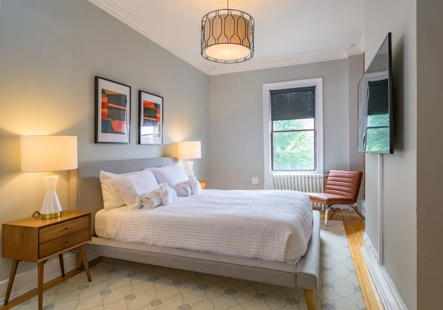 Deedee's Brownstone Van Vorst Park