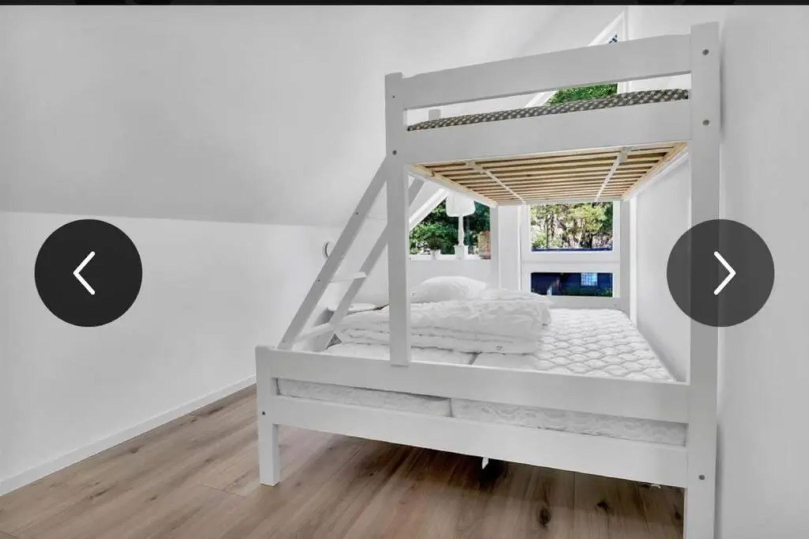 Nybygd feriebolig rett ved strand til leie!