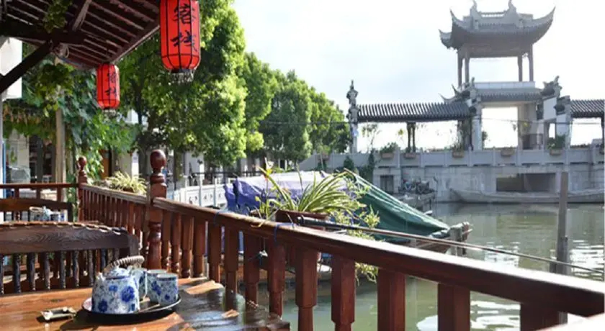 Zhou Zhuang Zhen Feng Inn