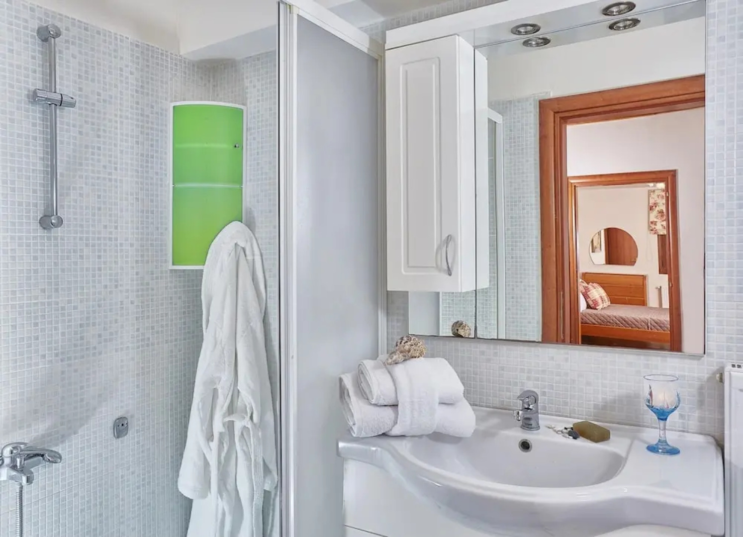 Spacious Villa With Shared Pool and Amazing View