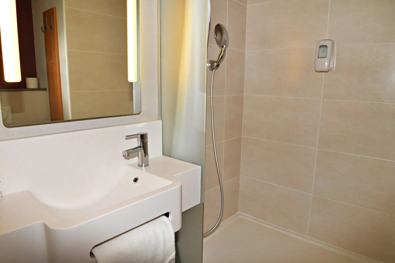 B&B HOTEL Alès - Pôle Mécanique