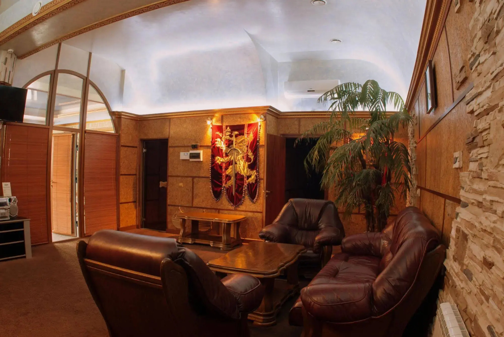 Отель «Камелот»