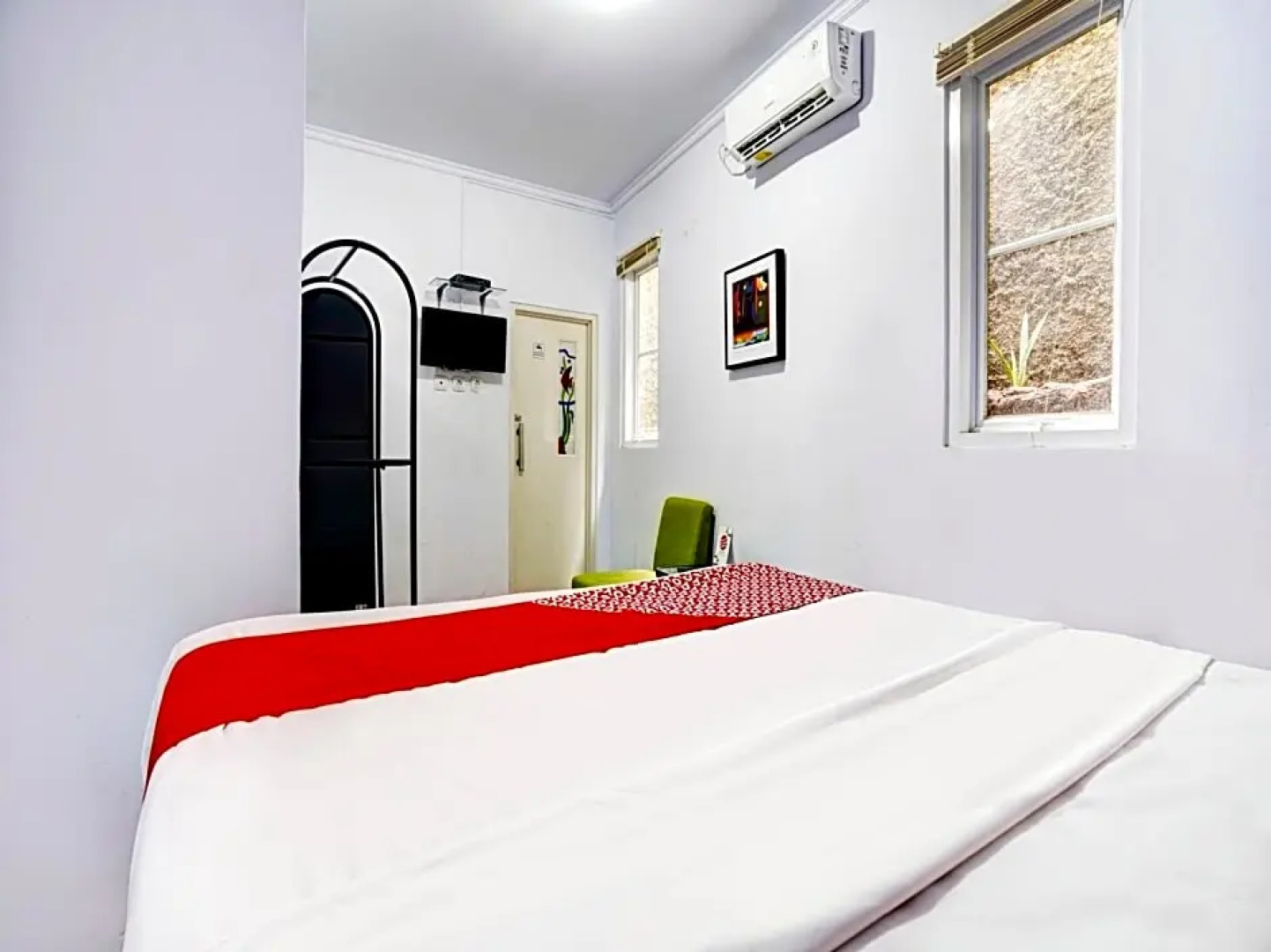 OYO 90237 Ar 20 Guest House Syariah