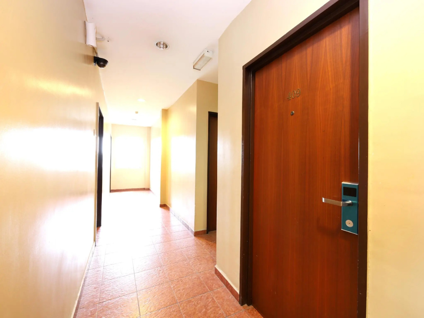 Super OYO 447 Comfort Hotel Meru