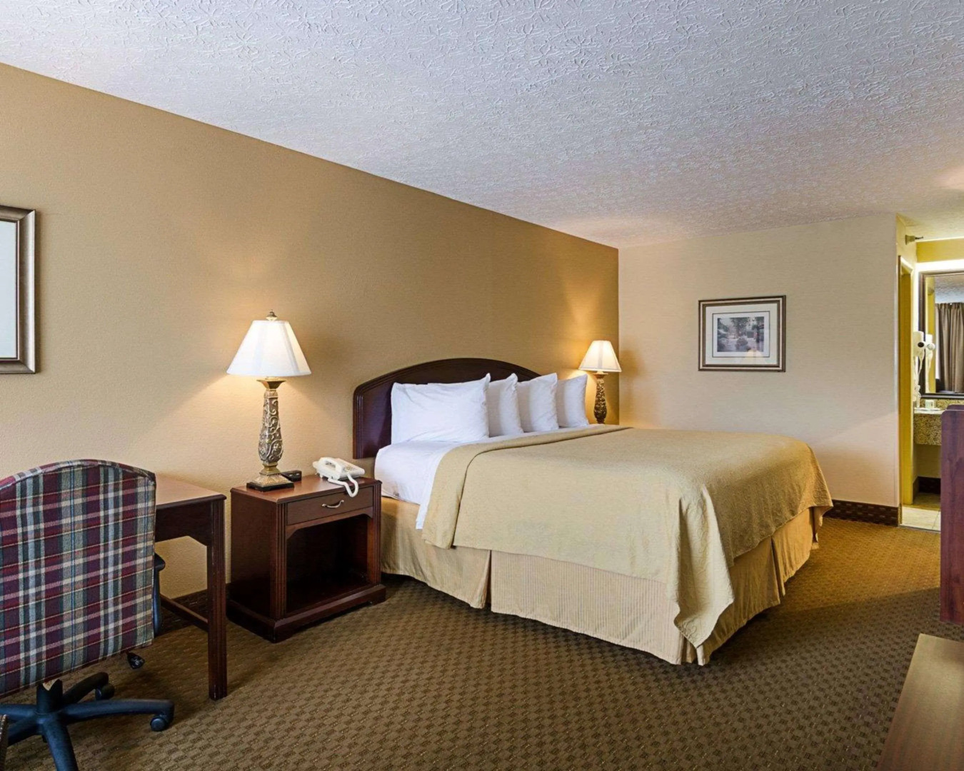 Quality Inn Lewisburg