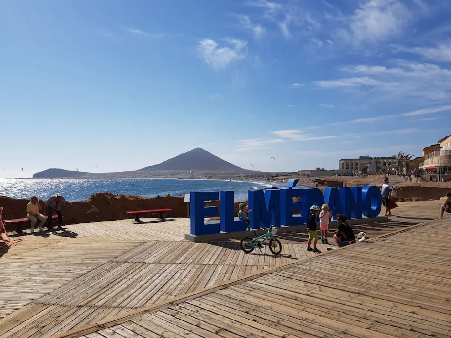 El Medano, Cabezo beach, pool & parking