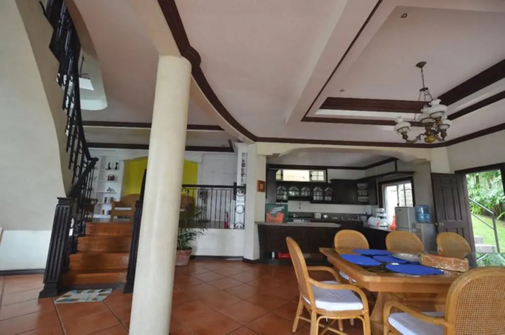 Robinland Vacation Home Badian