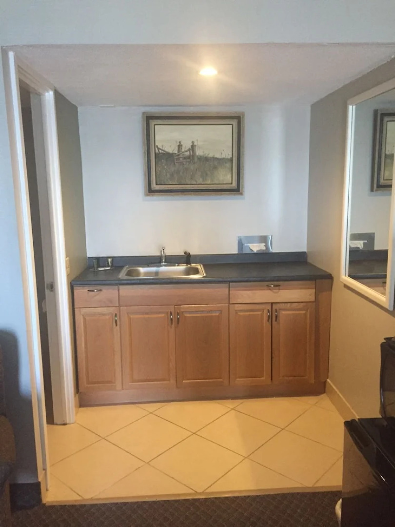 Bradford Inn And Suites