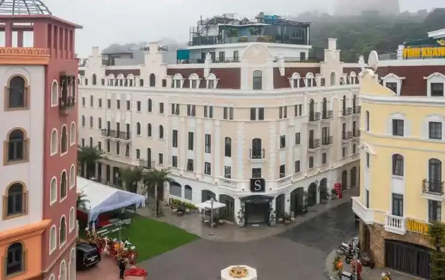 The Exquisite Halong Hotel