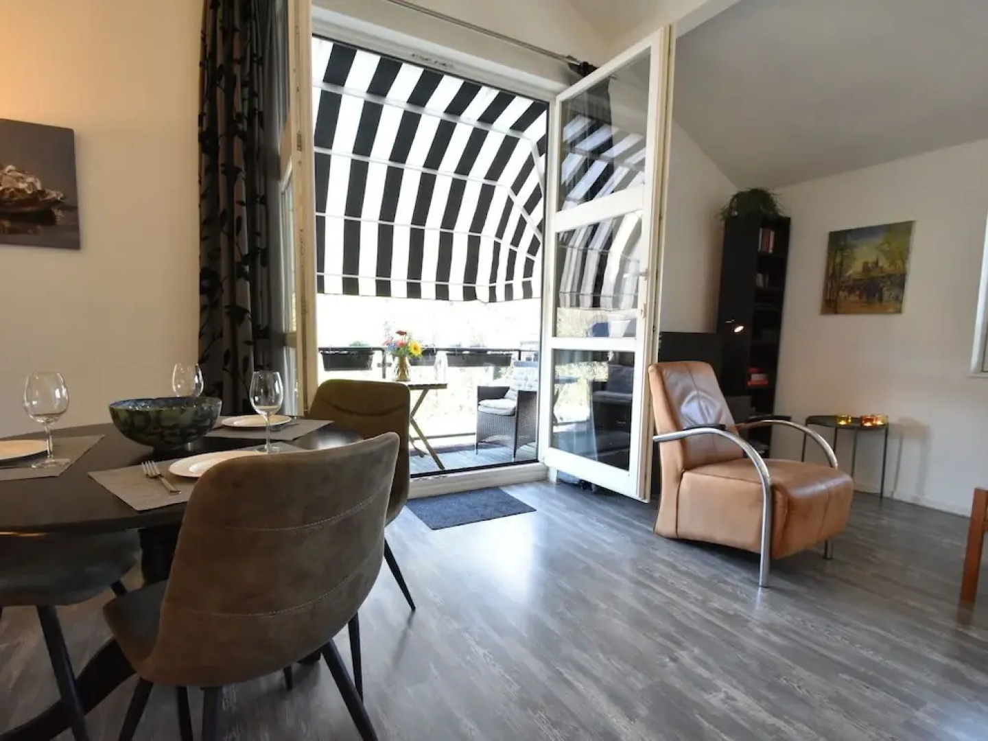 Cosy Flat in Schoorl Near Forest