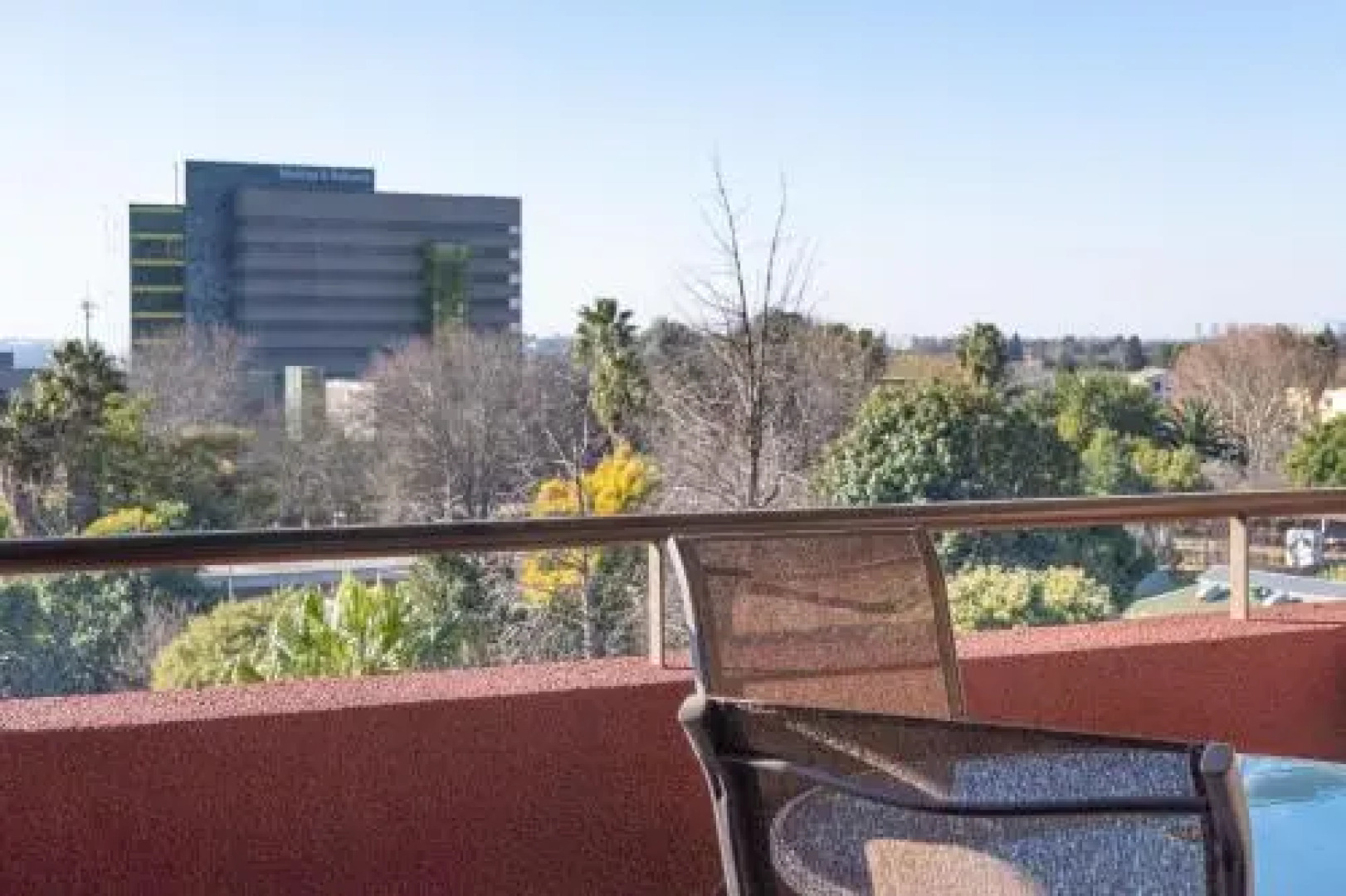 Room 122 @ The Nicol Hotel