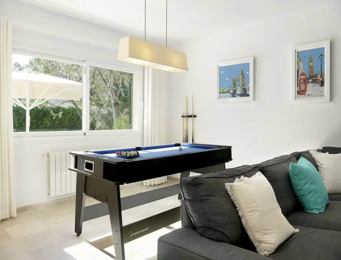 Villa on the Foot of La Font Hills