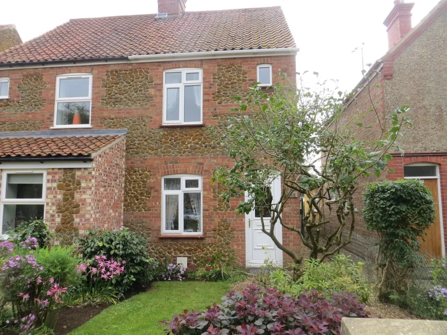 Poppy & Will's.....quiet, Cosy Cottage