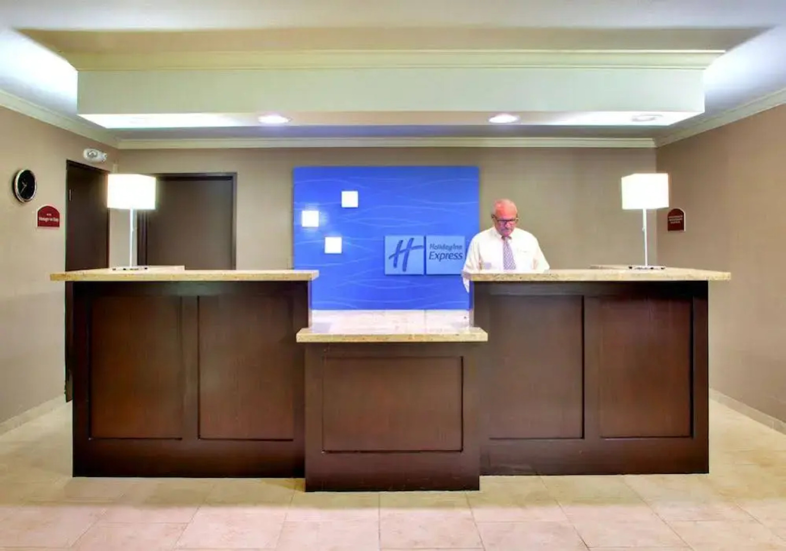 Holiday Inn Express Encinitas Cardiff Beach Area