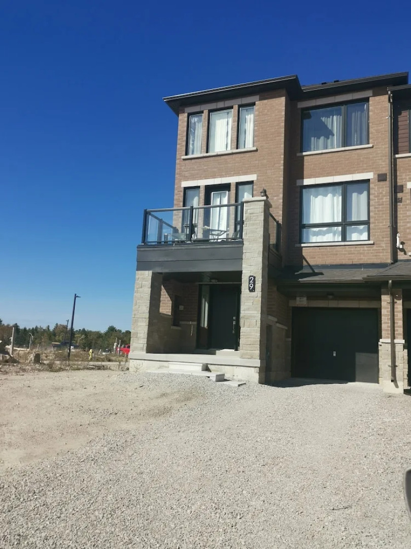 Barrie Comfort Lodging