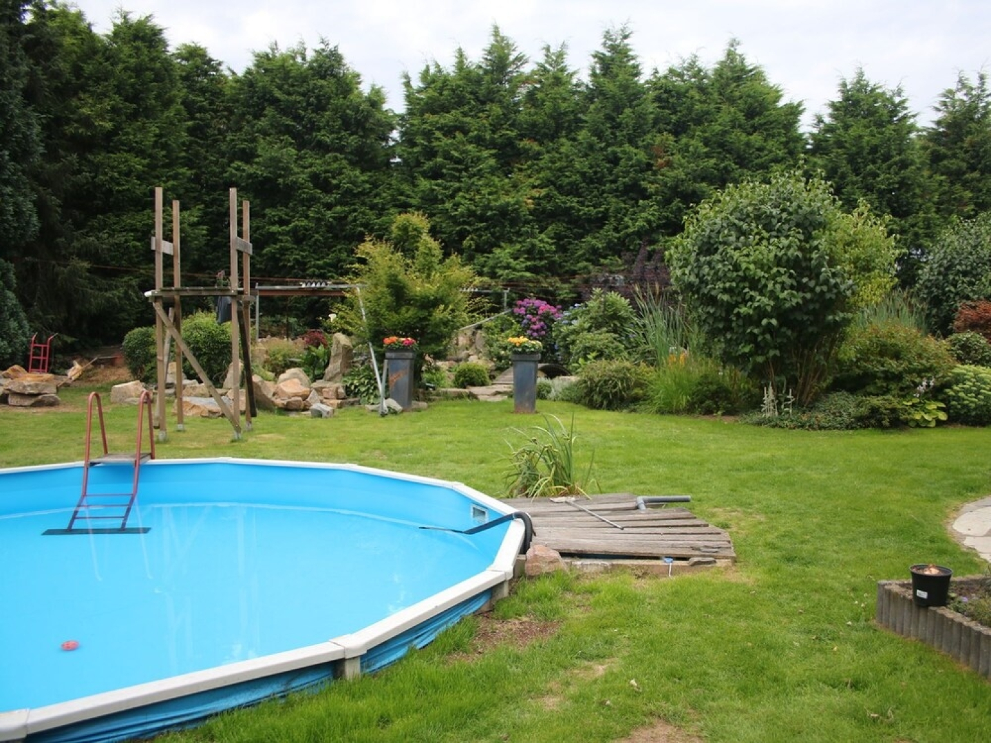 Dreamy Holiday Home in Sweikhuizen with Swimming Pool, Garden