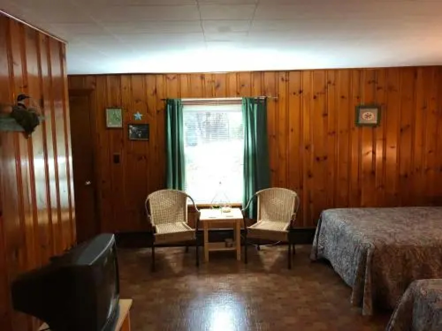 Grady'S West Shore Motel