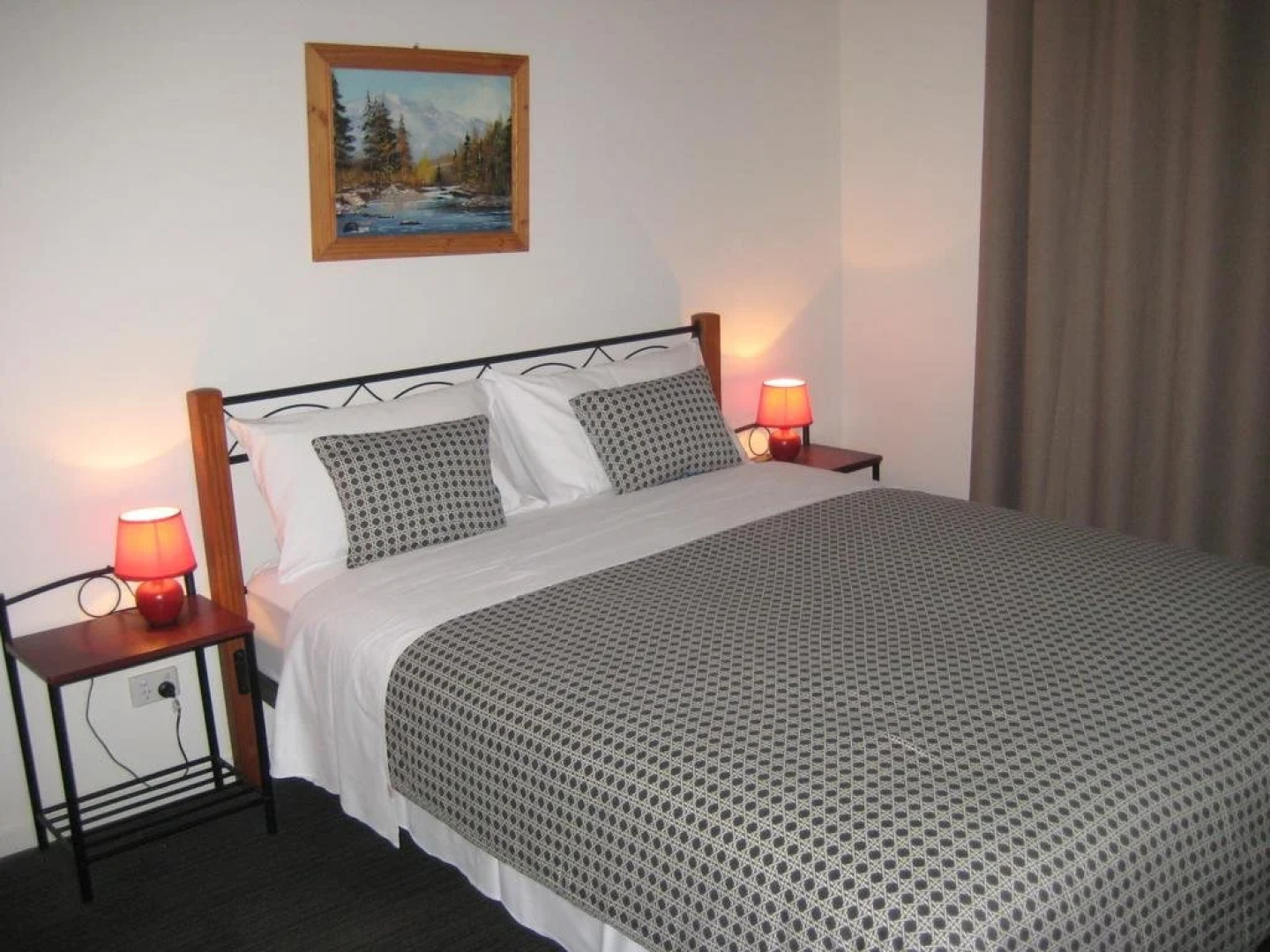 Riverdell Park Accommodation Bed & Breakfast