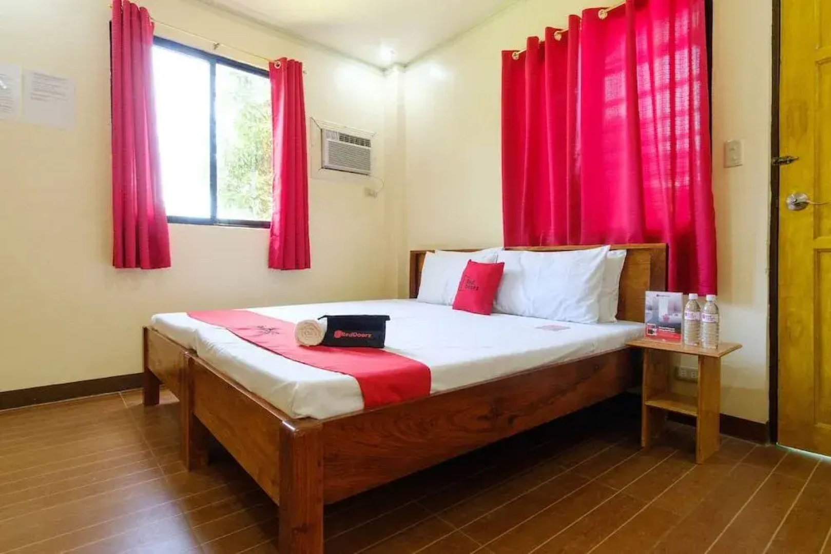 RedDoorz @ Poblacion 6 Coron